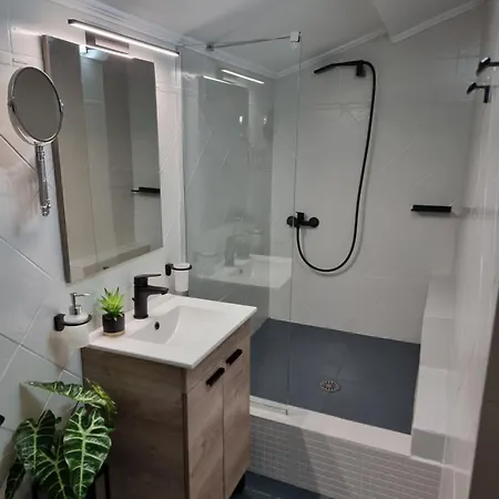 Pantheon Apartment *